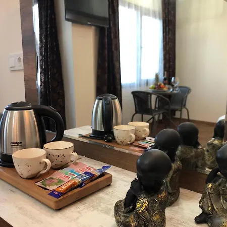 Hotel Trend Cesmealti & Lounge