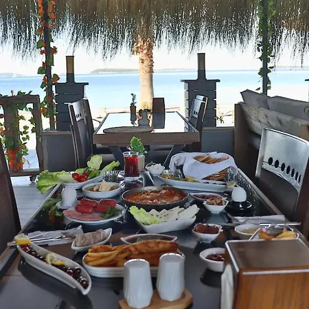 Trend Cesmealti & Lounge Hotel