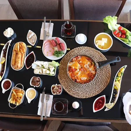 Trend Cesmealti & Lounge * İzmir