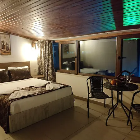 Trend Cesmealti & Lounge * İzmir