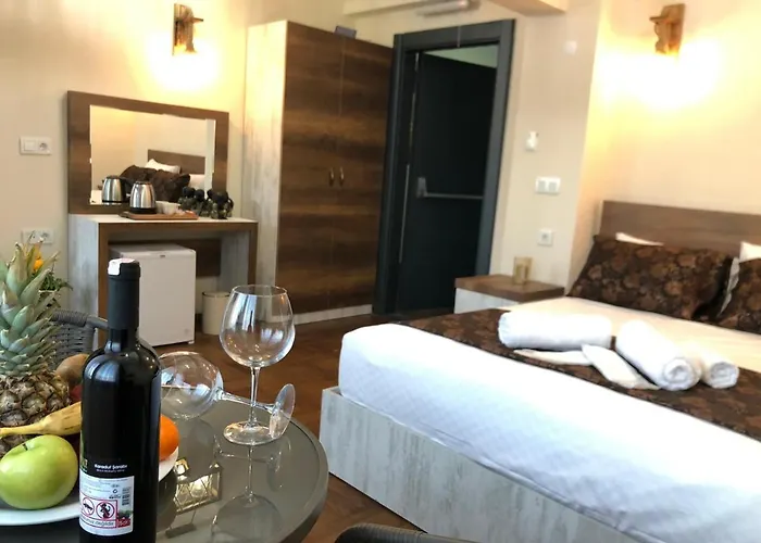 Trend Cesmealti & Lounge Otel İzmir