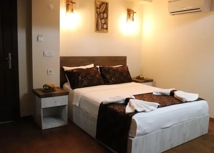 Trend Cesmealti & Lounge Otel İzmir