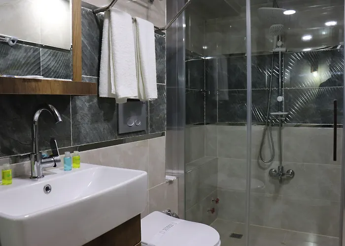 Trend Cesmealti & Lounge Otel İzmir