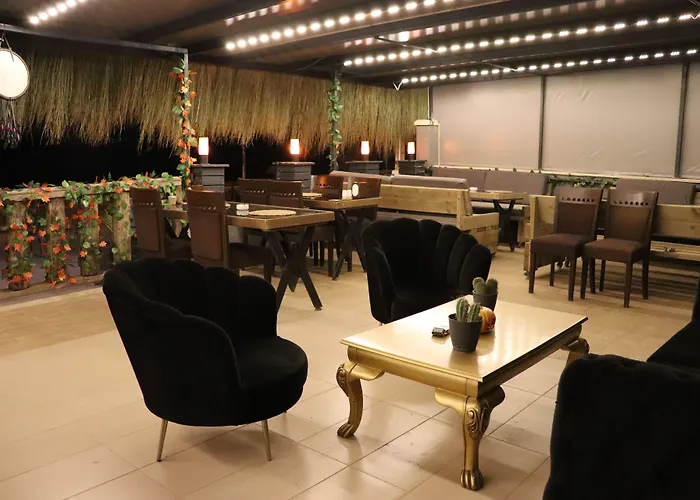 Trend Cesmealti & Lounge * İzmir