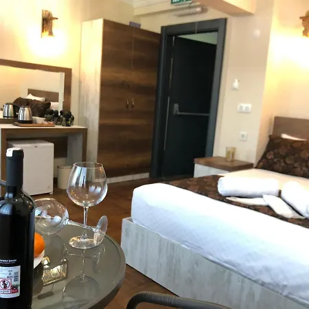 Trend Cesmealti & Lounge Hotell Izmir