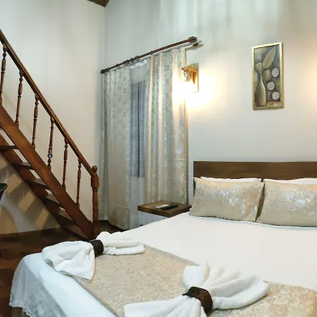 Hotell Trend Cesmealti & Lounge Izmir